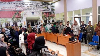 Cek Jembatan Lahei dan Jalan Malawen Bupati Shalahuddin Tekankan Pengawasan Proyek Infrastruktur