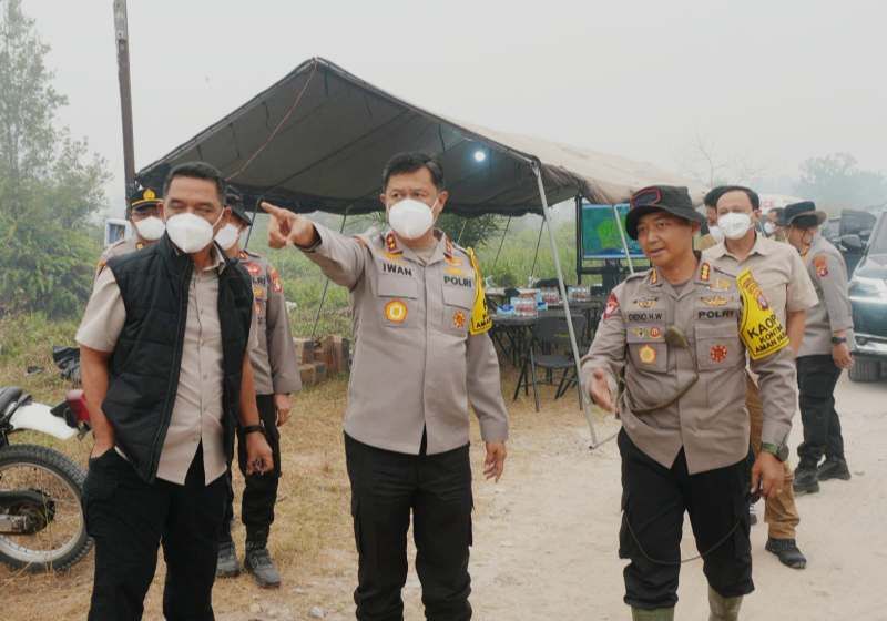 Header Padamkan Bara Gambut, Polda Kalteng Gunakan Cairan Khusus X-Fire