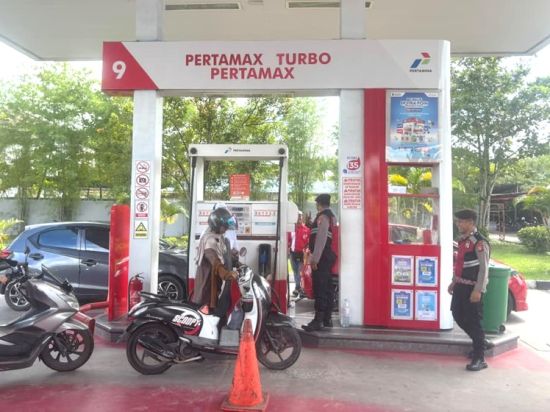 Polres Kotim Minta SPBU Tak Prioritaskan Pelangsir Saat Antri BBM