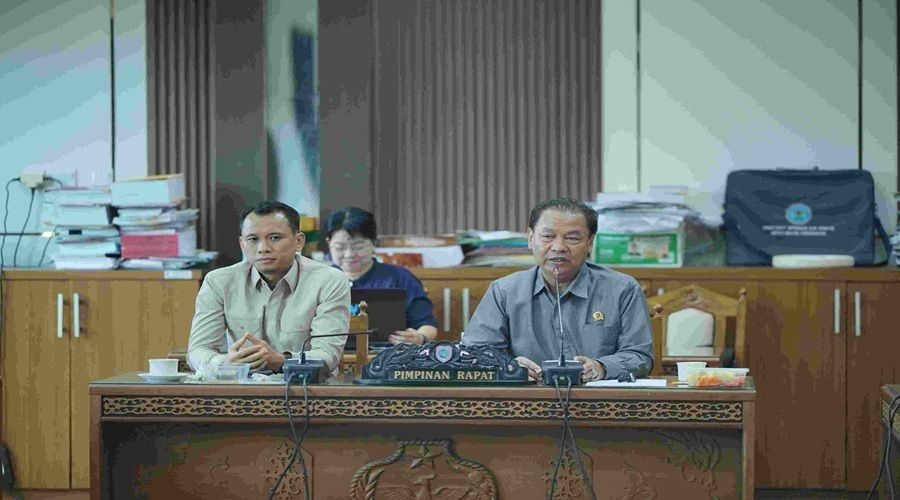 Header DPRD Kalteng Berikan Apresiasi Plt Kepala Disdik Lakukan  Terobosan Pendidikan