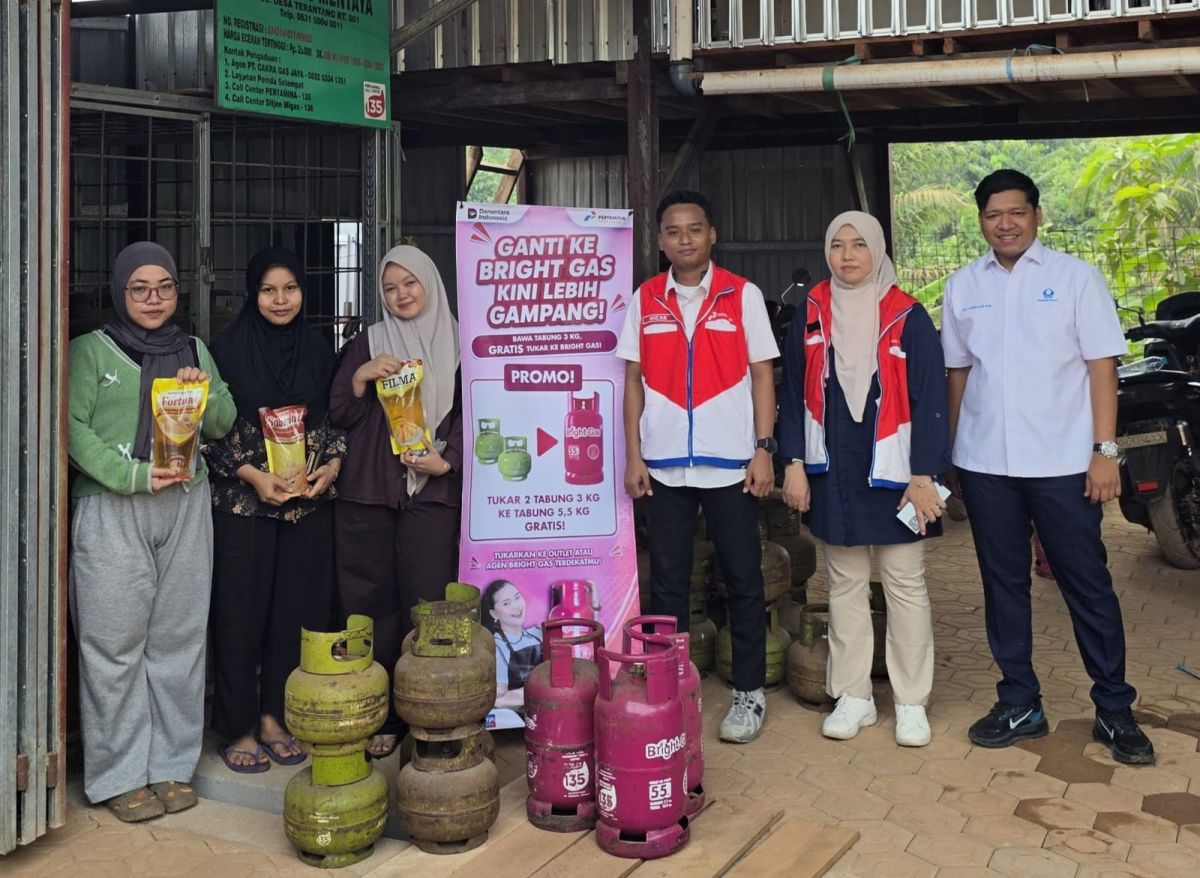 Header Pertamina Patra Niaga Kalimantan Layani Penukaran LPG 3 Kg ke Bright Gas (5,5 Kg) di Desa Terantang, Kotim