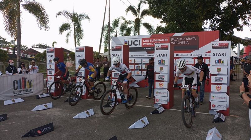 Header Ratusan Polisi Dikerahkan Amankan UCI MTB Eliminator World Cup 2024 di Palangka Raya