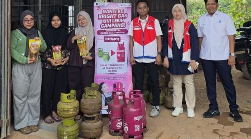 Pertamina Patra Niaga Kalimantan Layani Penukaran LPG 3 Kg ke Bright Gas (5,5 Kg) di Desa Terantang, Kotim