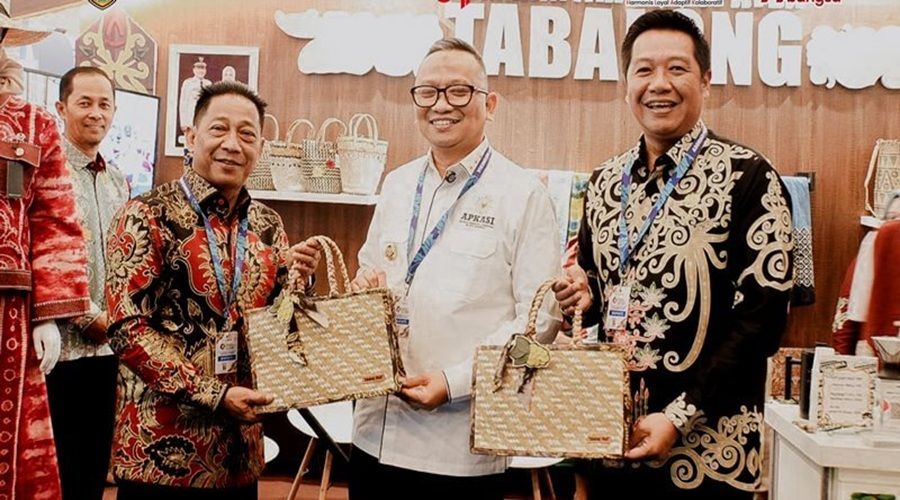 Header Wabup Felix Bidik Kerja Sama dan Investasi Konkret dari APKASI Expo