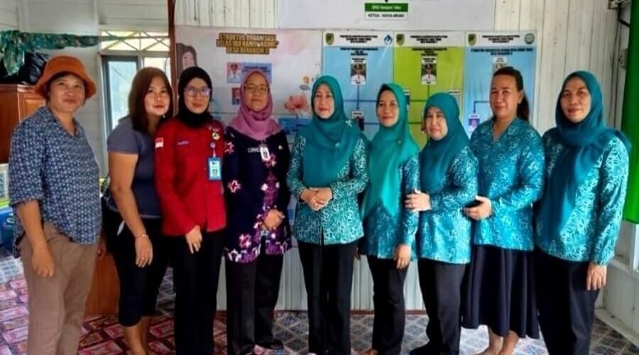 Header Ketua TP PKK Tekankan Peran Posyandu Cegah Stunting di Teweh Timur