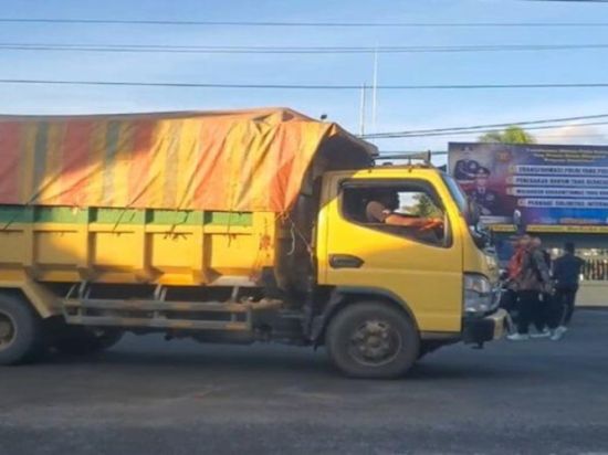 Setelah Menetapkan Tiga Sopir Truk Sebagai Tersangka, Polres Kotim Fokus Telusuri Pemilik Kayu
