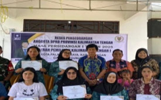 Noor Fazariah Kamayanti Serap Aspirasi Warga Kapuas Soal Infrastruktur dan Rumah Ibadah