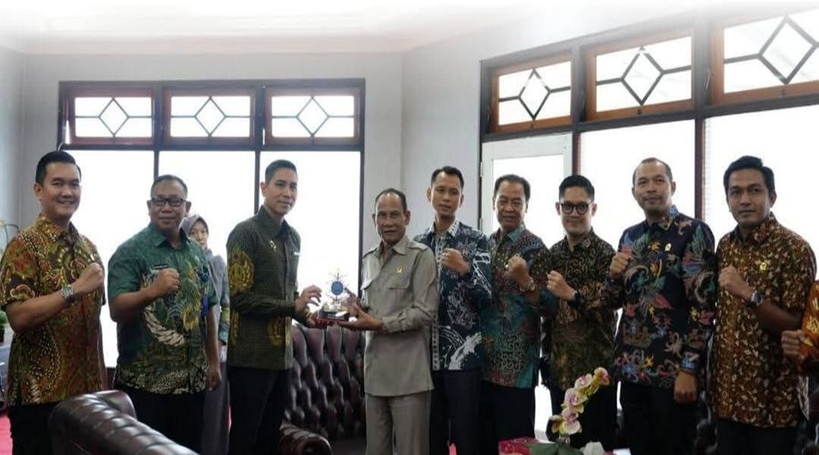 Header Percepat Pembangunan Rehabilitasi Narkoba BNNP Bersinergi Bersama DPRD Kalteng
