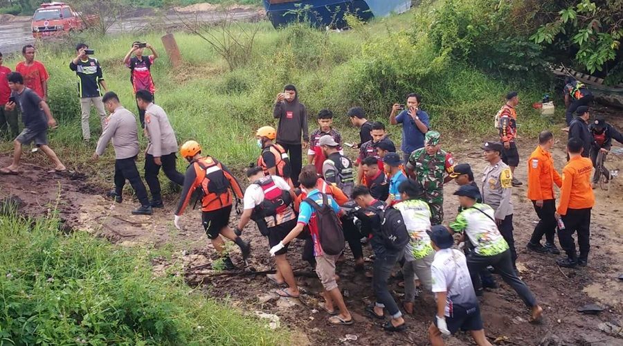 Header Tiga Hari Pencarian, Jasad Pemuda Tenggelam di Sungai Kahayan Ditemukan