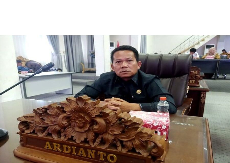 Header Ardianto: Raperda Cadangan Pangan Jadi Payung Hukum Lindungi Masyarakat dan Petani