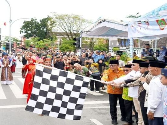 Gubernur Kalteng Resmi Buka Pawai Tarhib Ramadan 1447 H