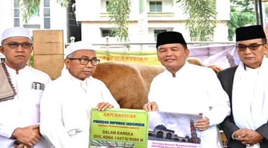 Gubernur Agustiar Sabran Salat Iduladha di Masjid Nurul Islam, Ajak Masyarakat Jaga Kerukunan