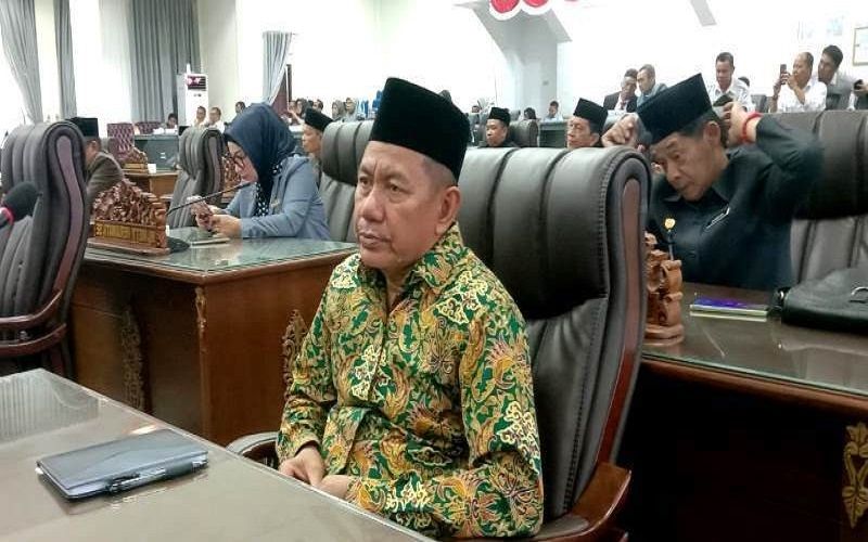 Header DPRD Minta Sistem Kearsipan Daerah Diperkuat