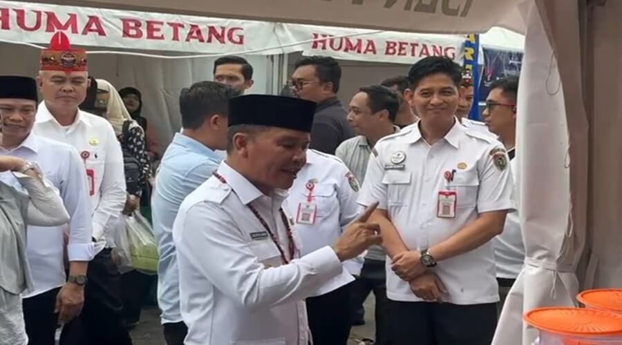 Header Tinjau Pasar Ramadan, Gubernur Agustiar Sabran Dorong Kebangkitan UMKM Kalteng