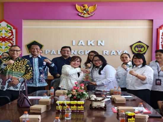 Reses Perseorangan Faridawaty Serap Aspirasi di Kampus IAKN Palangka Raya