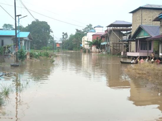 Banjir  Sungai Mentaya Bergerak ke Hilir, Sejumlah Desa Mulai Tergenang