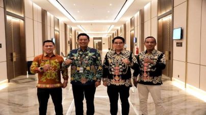 Kabut Asap, Bupati Bantu Salurkan Sembako ke Warga