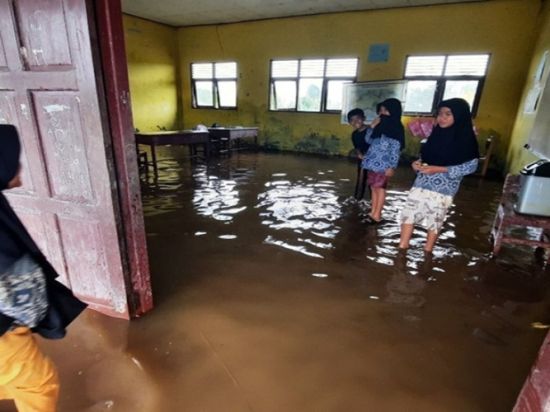 Warga Pesisir Laut di Kabupaten Kotim Diminta Waspada Banjir Rob Awal Desember