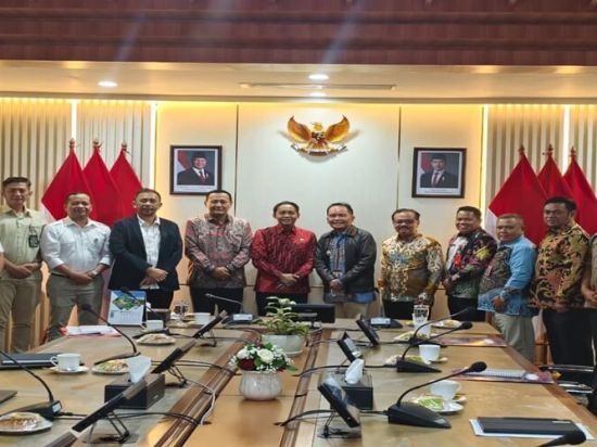 Gubernur Kalteng Temui Menhut RI Bahas Optimalisasi DBH-DR