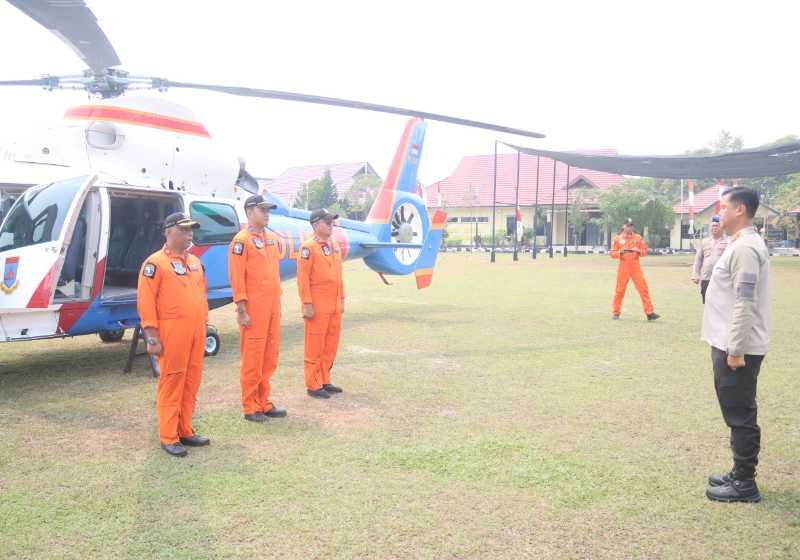 Header Kapolda Kalteng Kerahkan Satgas Pemburu Api ke Titik Karhutla