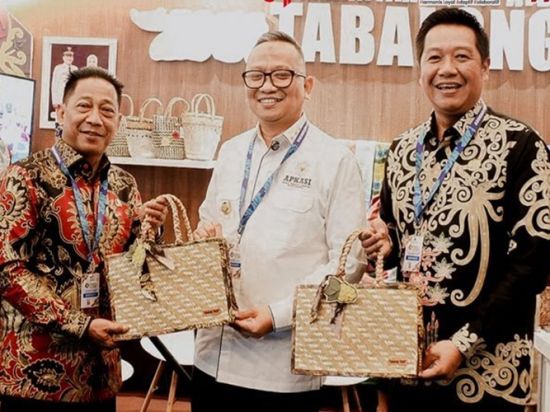 Wabup Felix Bidik Kerja Sama dan Investasi Konkret dari APKASI Expo