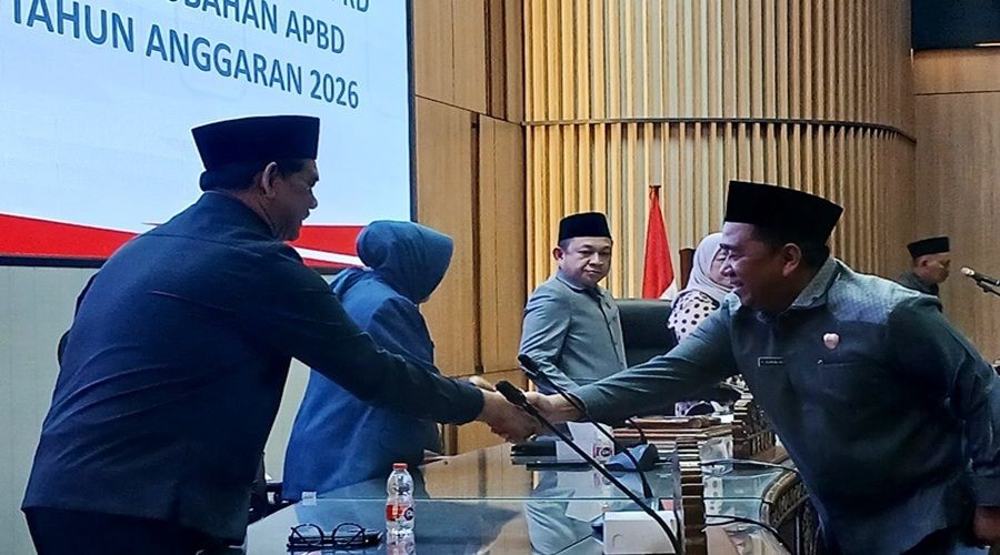 Header Fraksi PDIP Desak Kemiskinan Ditangani Lebih Terukur