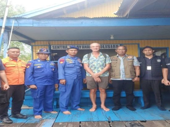 Turis Belgia Berhasil Dievakuasi Setelah Kapal Kecil Mereka Bocor di Perairan Pantai Satiruk Kotim