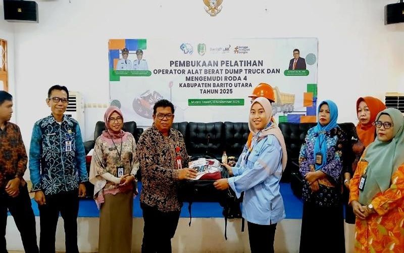 Header Pelatihan Operator Dump Truk Jadi Terobosan Baru Tekan Pengangguran