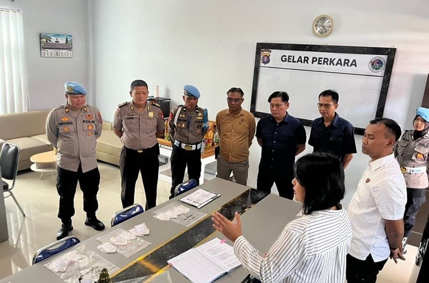 Header Polresta Palangka Raya Lakukan Tes Urin Dadakan , Pastikan Personel Bebas Narkoba