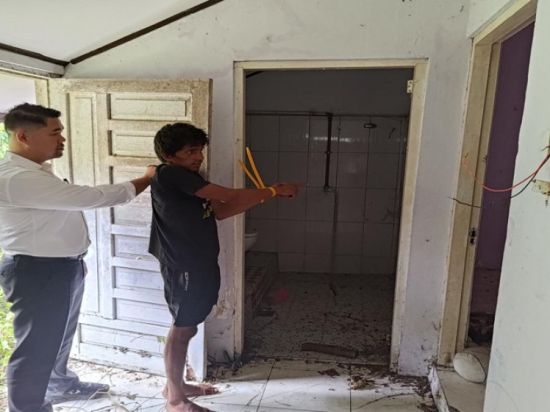 Rumah Dinas Kosong Milik Bandara Tjilik Riwut Palangka Raya Digasak Maling , 2 Buah AC Raib
