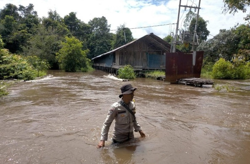 Header BPBD Petakan dan  Awasi 10 Kelurahan di Palangka Raya Rawan  Banjir