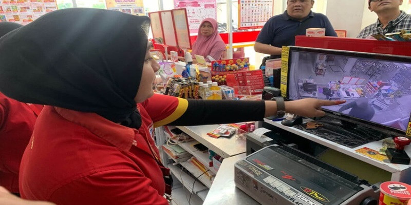 Header Alfamart di Palangka Raya Dirampok,  Uang Belasan Juta dan Rokok Raib
